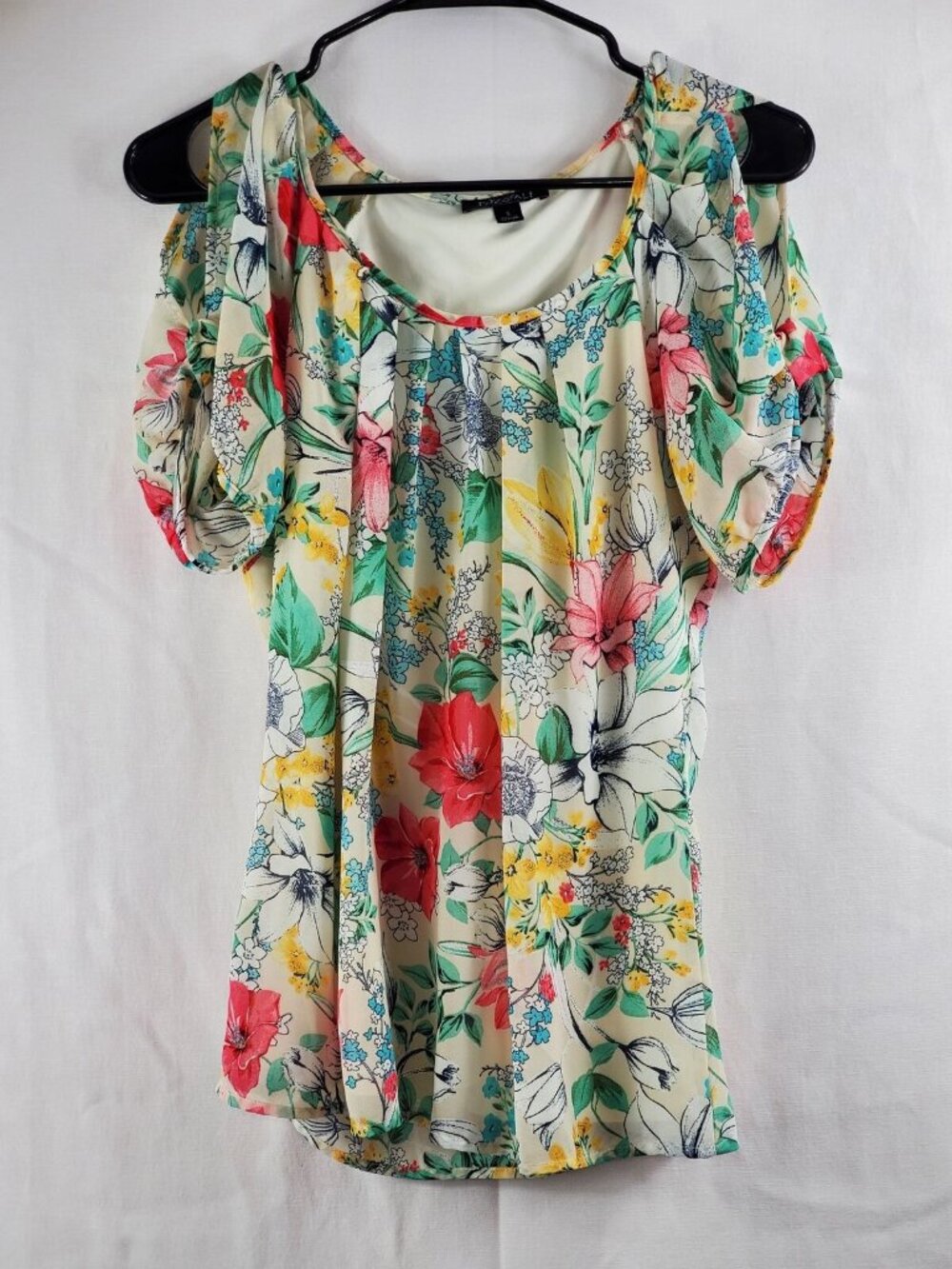 (A1119) Roz and Ali Floral Poppy Blouse